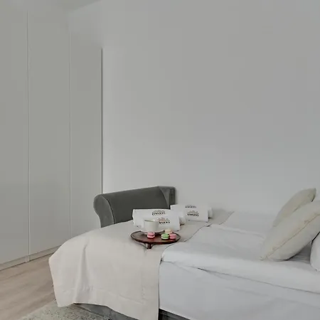 Apartment Chrobrego - 100m Od Plazy By Downtown