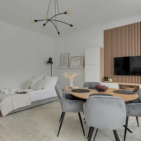 Chrobrego - 100m Od Plazy By Downtown Apartment *